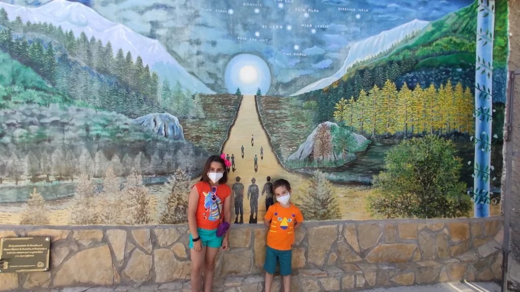 Circuito de Murales en el Museo Minero de Escucha. Teruel.