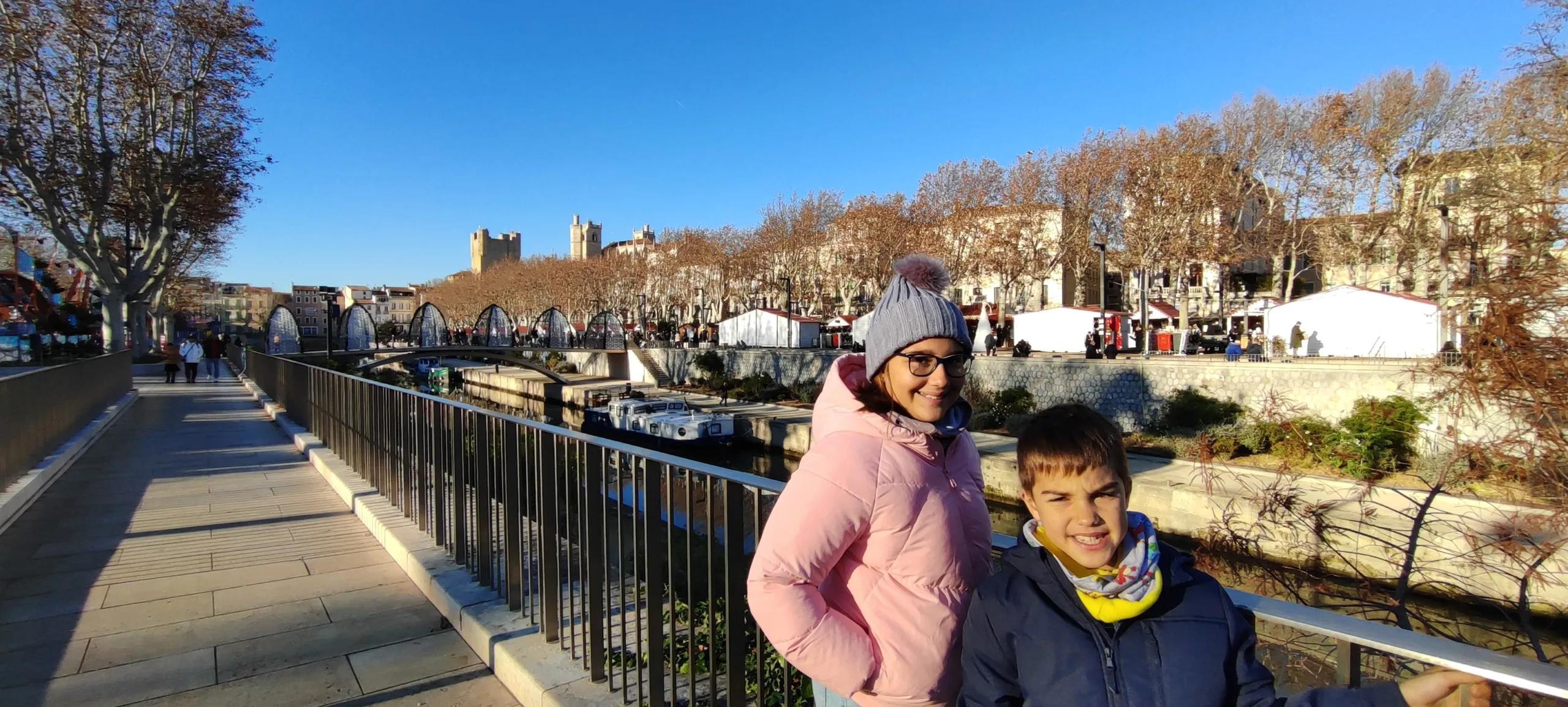 Zagales viajeros en Narbonne. Francia.