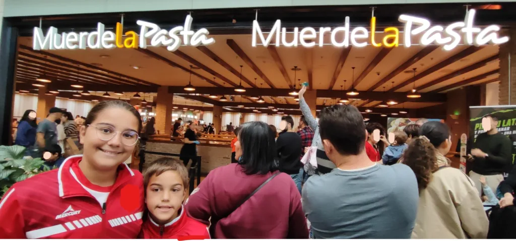 Zagales viajeros en Muerde la Pasta. Zaragoza.