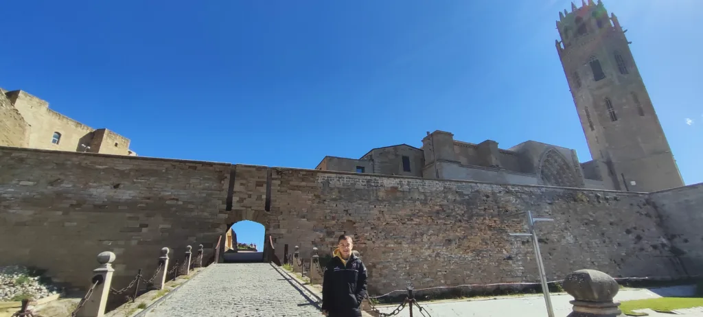 Fortificación militar del Turó de la Seu Vella. Lleida.