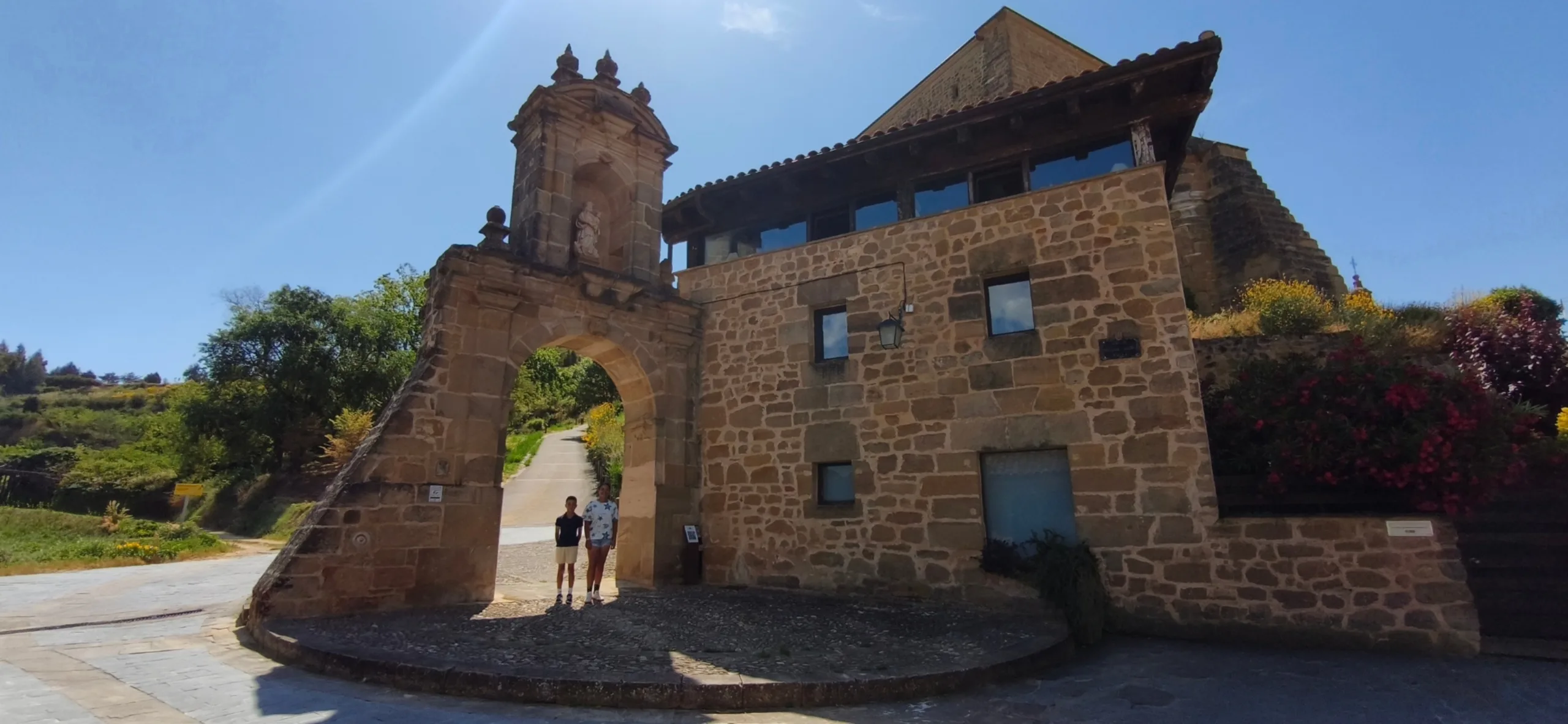 Arco de Toloño en la Labastida. Álava.